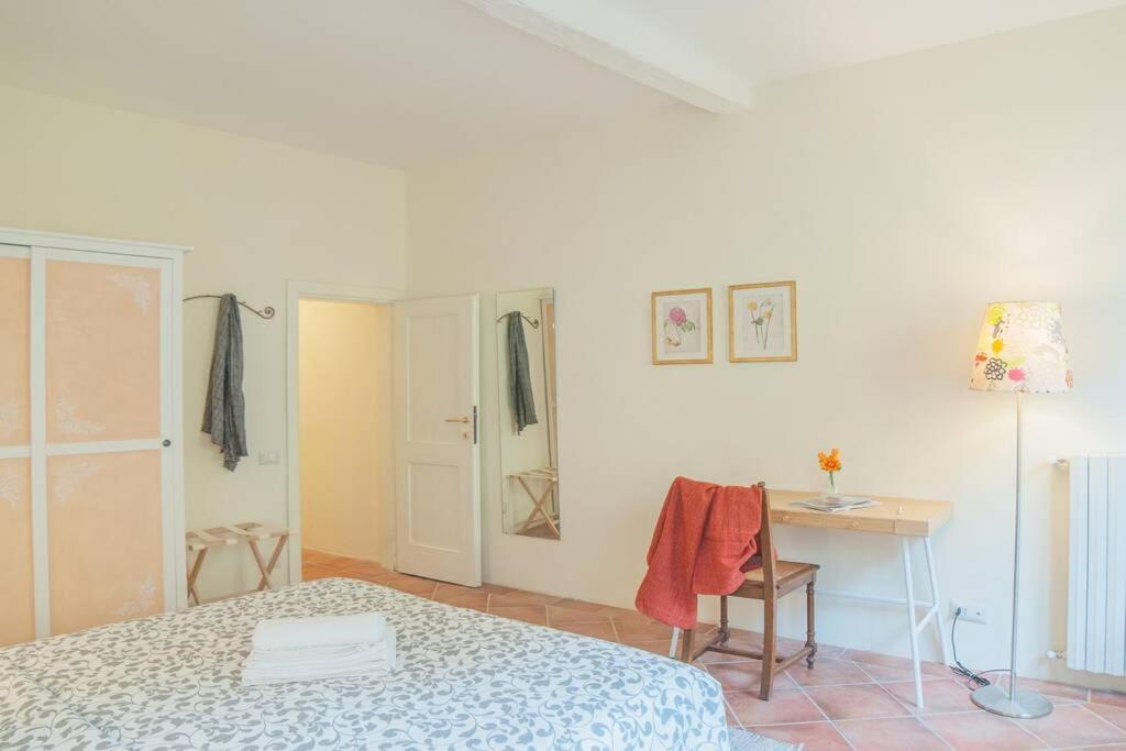 Cozy Macci Flat 4 People Near Santa Croce Square Leilighet Firenze Eksteriør bilde